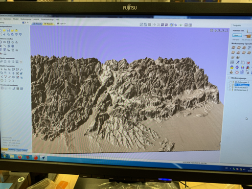 Geodaten für das Alpenmodell am Computer, (c) Foto: HTWG, Konstanz